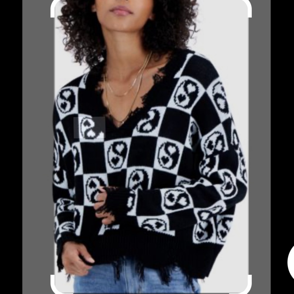 Just Polly Black and White Checkered Women's Sweater NWT - Picture 5 of 5